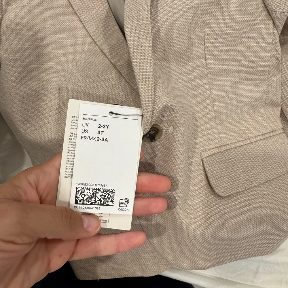 Boy's Tan Blazer and Suit Set - Picture 4 of 6